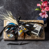 CESTA DE PRESENTE – 2 QUEIJOS + VINHO BRANCO + GELÉIA